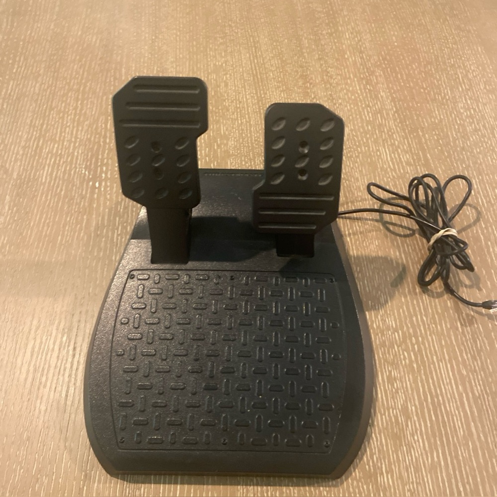Thrustmaster Ferrari 458 Spider PEDALS ONLY for XBOX TESTED WORKING